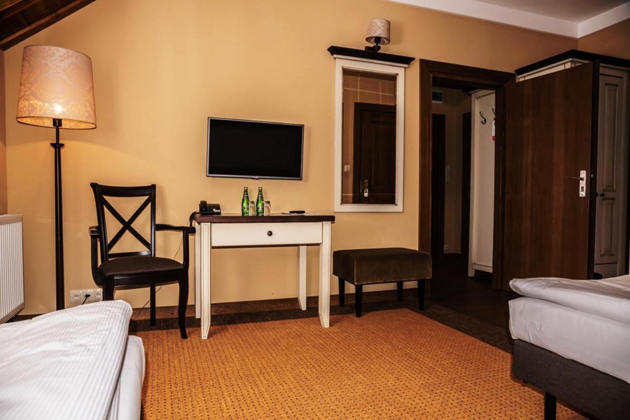 Folwark Lekuk Hotel Łękuk Mały Екстериор снимка