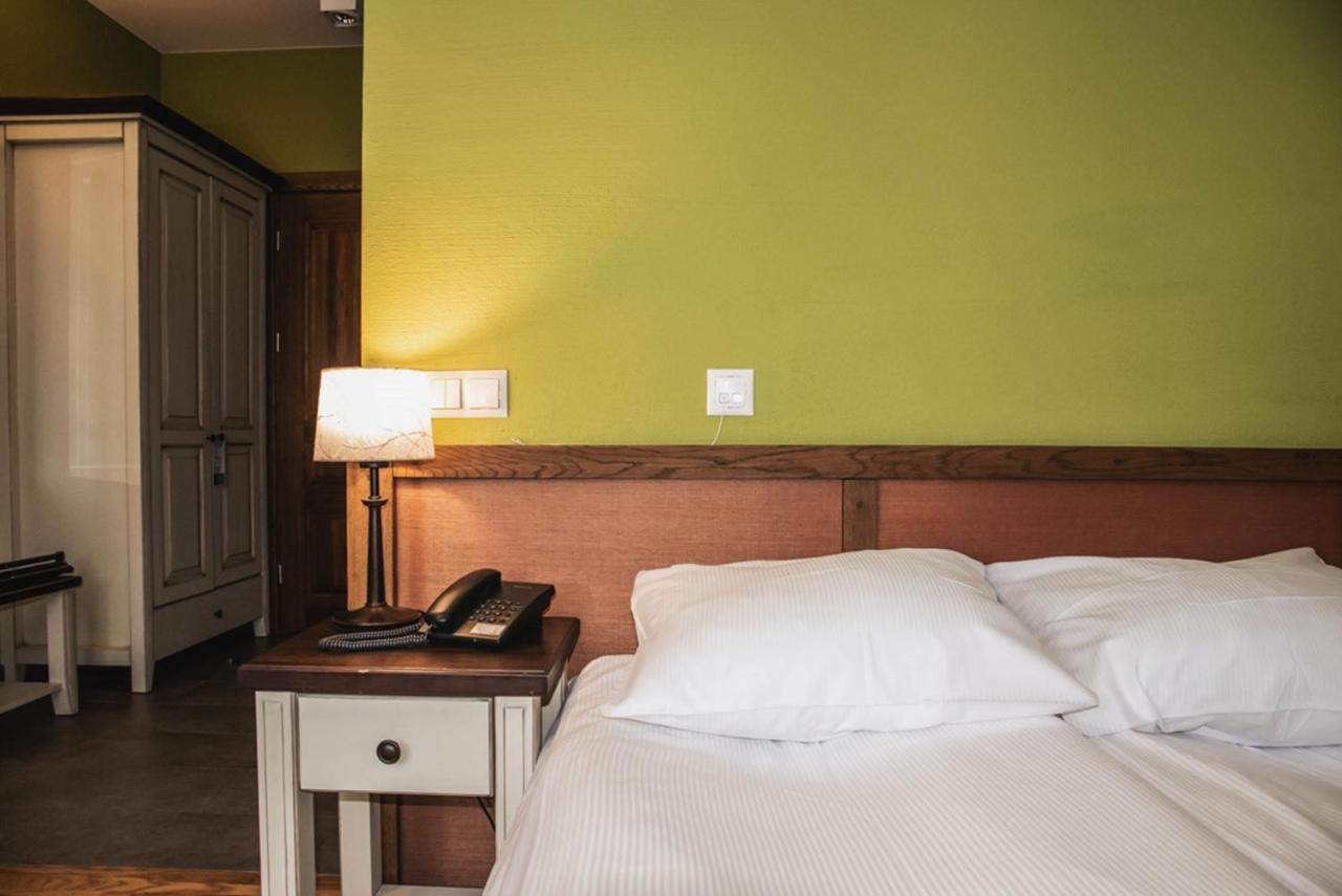 Folwark Lekuk Hotel Łękuk Mały Екстериор снимка
